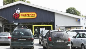 Rewolucja na parkingach Biedronki. Na liście też Auchan, Decathlon i inne