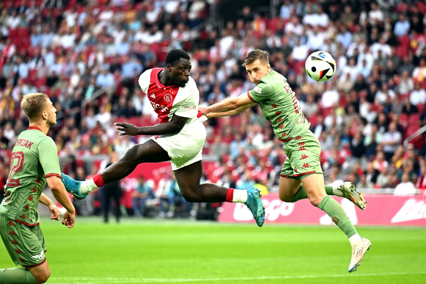 Brian Brobbey i Michal Saček