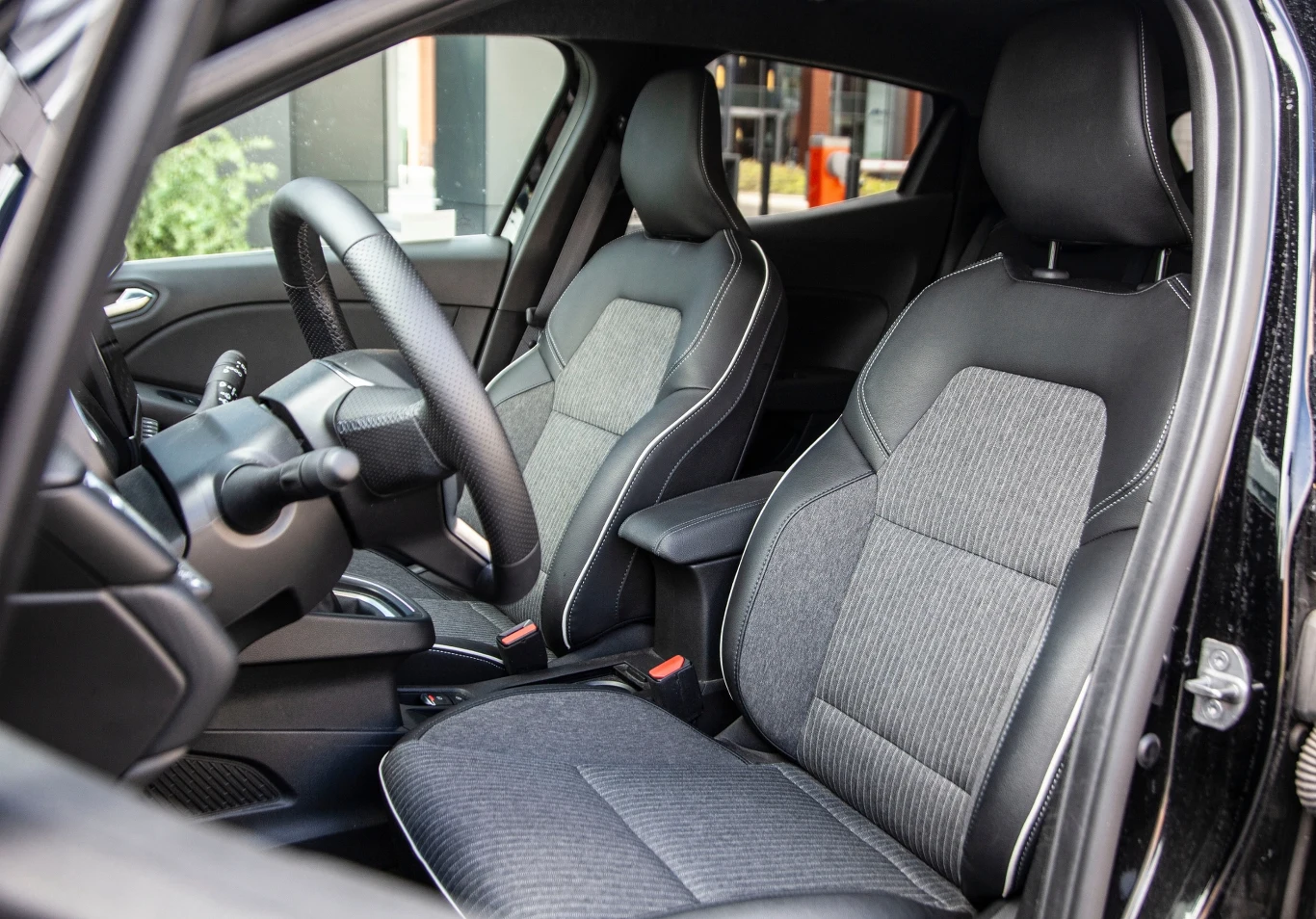 Mitsubishi Colt ma wygodne fotele skrojone po europejsku