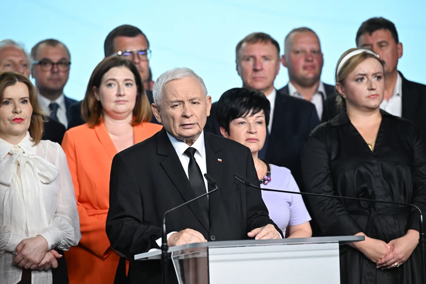 Prezes PiS Jarosław Kaczyński oraz politycy partii podczas konferencji dot. odrzucenia przez PKW sprawozdania finansowego Prezes PiS Jarosław Kaczyński oraz politycy partii podczas konferencji dot. odrzucenia przez PKW sprawozdania finansowego