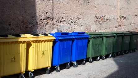 ​Zmiany w segregacji śmieci tuż po Nowym Roku. Będzie jeszcze jeden kontener