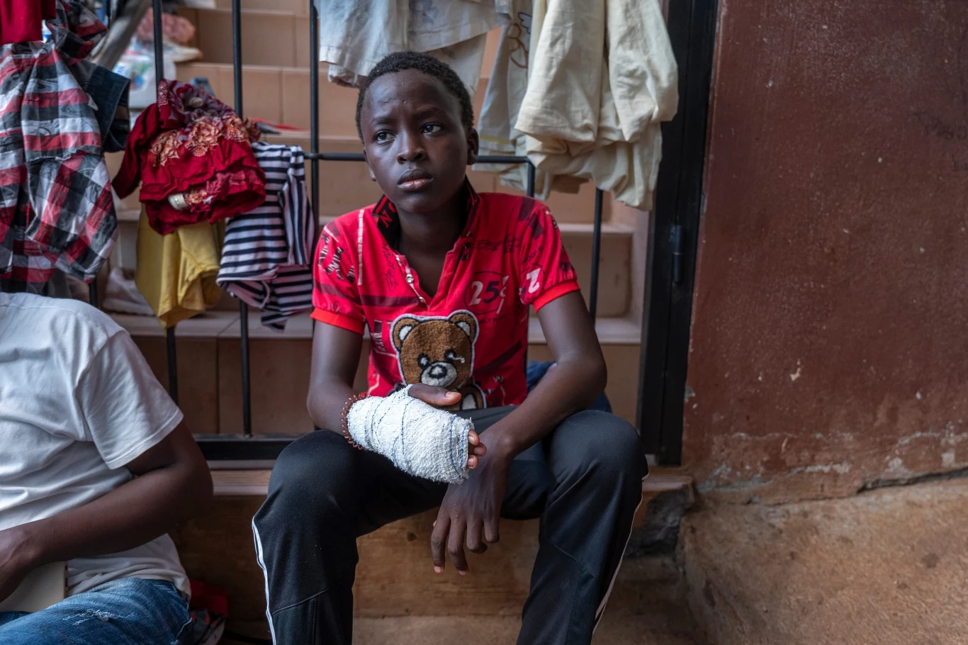 Opieka medyczna w Republice Środkowoafrykańskiej jest na niskim poziomie. Opieka medyczna w Republice Środkowoafrykańskiej jest na niskim poziomie.