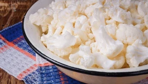 Kalafior wcale nie jest nudnym warzywem. Jedz go częściej, bo jest dobry dla zdrowia