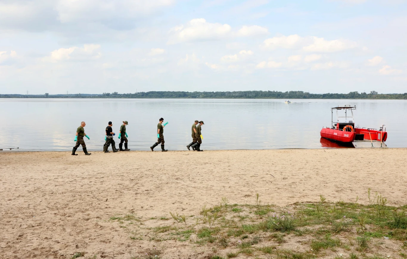 Kryzys ekologiczny na śląskim jeziorze. Sukces eksperymentu Kryzys ekologiczny na śląskim jeziorze. Sukces eksperymentu