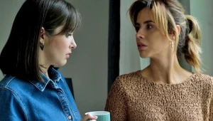 W końcu dojdzie do szczerej rozmowy Kamy (Michalina Sosna) i jej młodszej siostry Ani (Alina Szczegielniak)