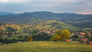 Planujesz spędzić jesienny weekend w górach? Warto wybrać się w Beskidy czy Bieszczady