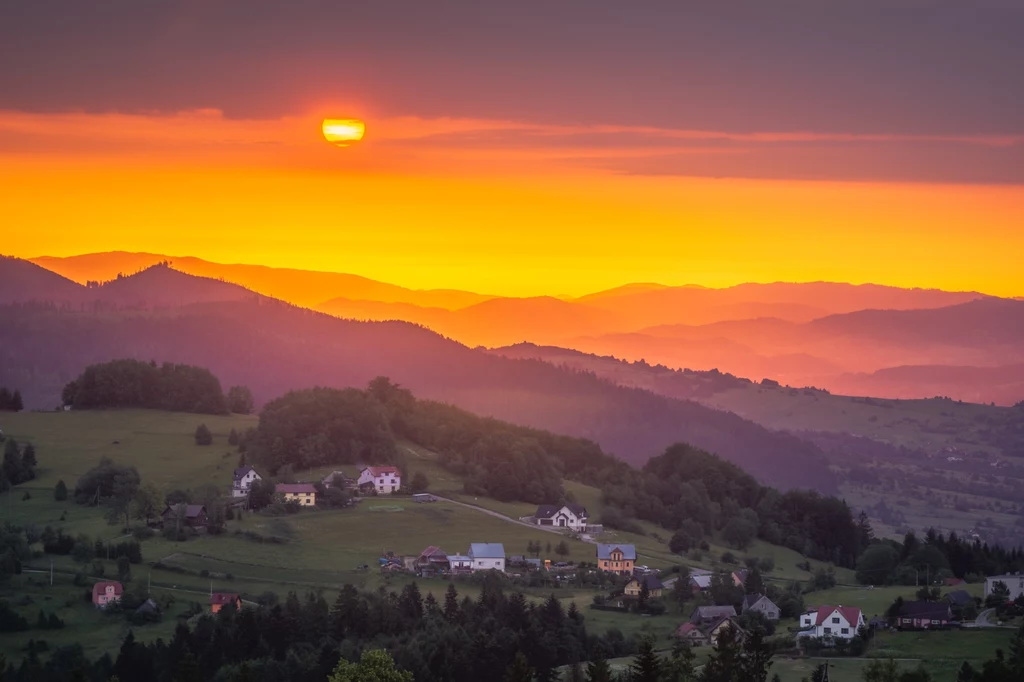 Koniaków. Widok z Ochodzitej na Beskid Śląski