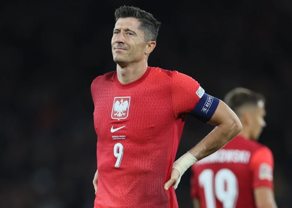 Robert Lewandowski podczas meczu Polska - Szkocja