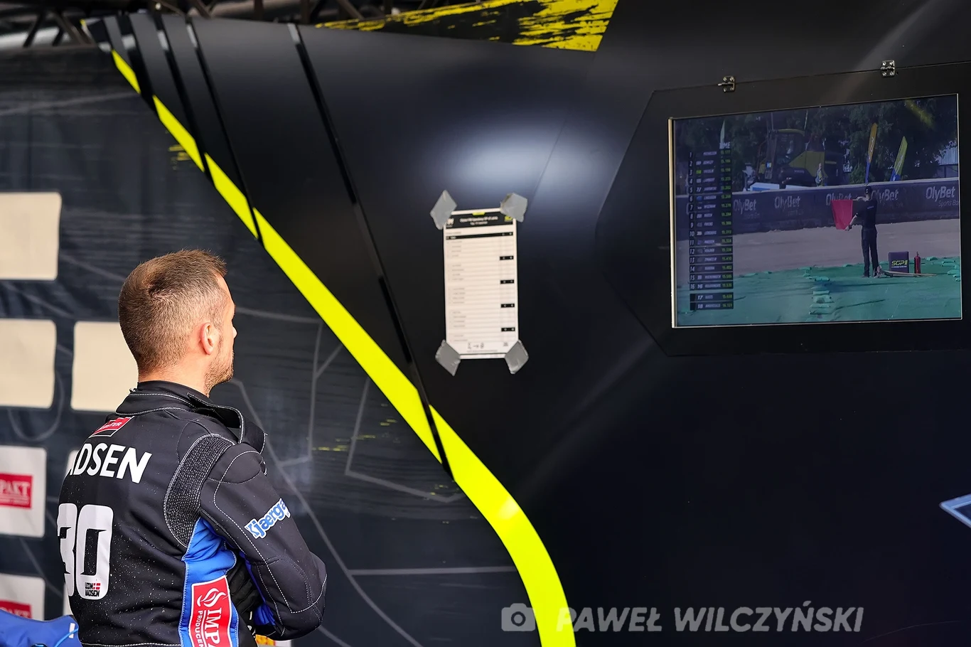 Leon Madsen w boksie. Grand Prix Łotwy 2024. Leon Madsen w boksie. Grand Prix Łotwy 2024.