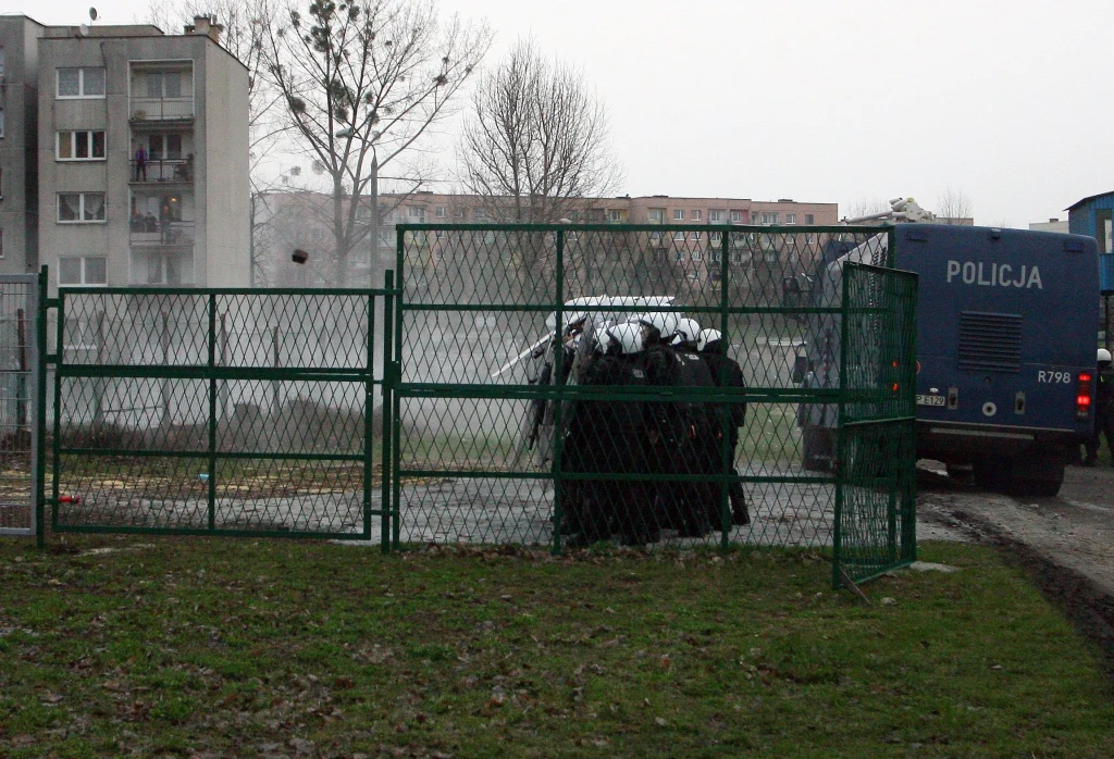 Ilustracja poglądowa. Na zdjęciu zamieszki po meczu w Bytomiu, fot. Przemek Dębczak Ilustracja poglądowa. Na zdjęciu zamieszki po meczu w Bytomiu, fot. Przemek Dębczak