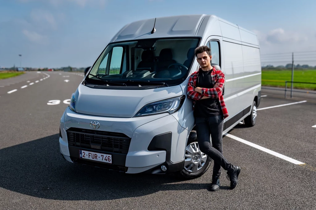 Toyota Proace Max dołącza do oferty samochodów użytkowych japońskiej marki