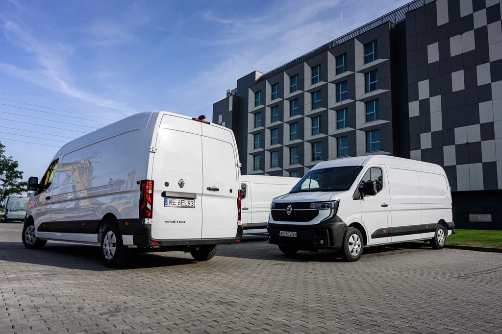 Renault Master jest obecne na rynku od ponad 40 lat. Model doczekał się czwartej generacji.