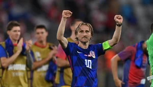 Luka Modrić cieszy się po zwycięstwie nad Polską