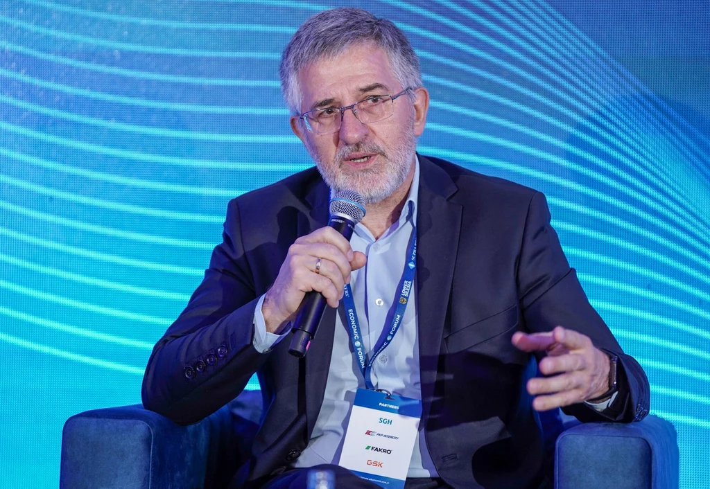 Zbigniew Derdziuk poprzednio był prezesem ZUS w latach 2009–2015. Za jego kadencji podwyższono wiek emerytalny