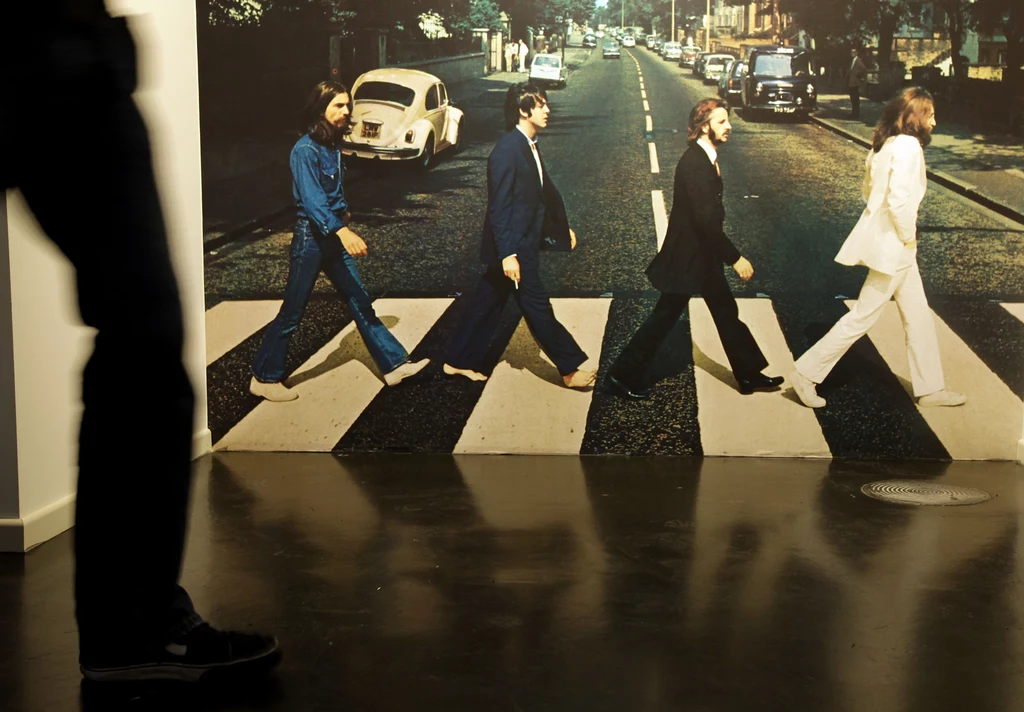 Zespół The Beatles. Okładka "Abbey Road" stała się ikoną końca lat 60.