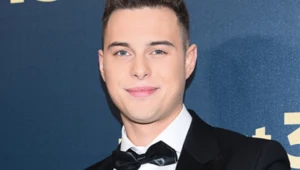 Ledwo co wrócił na plan "rodzinki.pl", a już wspomniał o karach. Adam Zdrójkowski nie ma łatwo