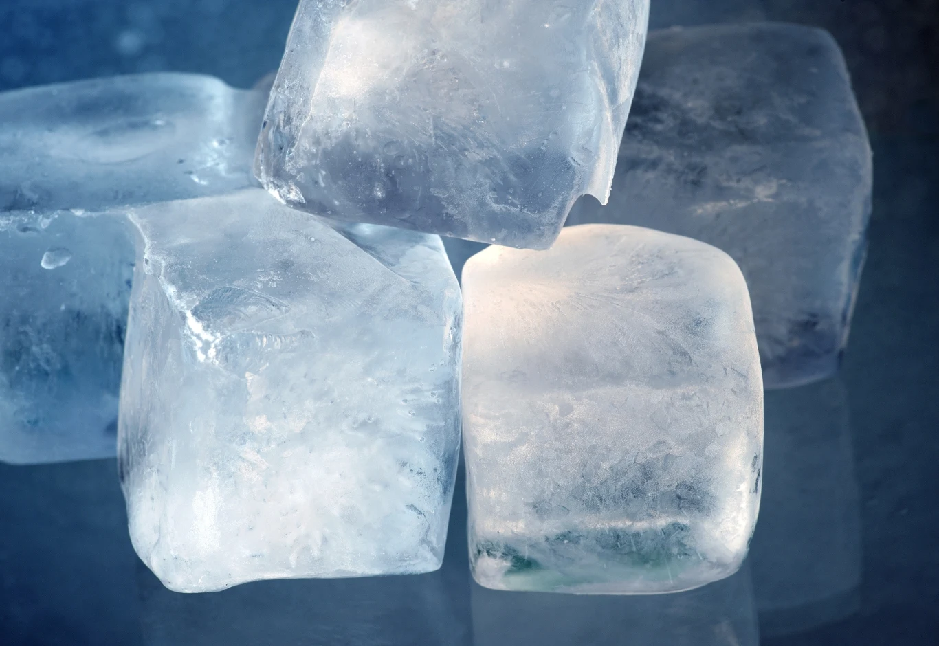 Wrzucałeś już kostki lodu do zmętniałego rosołu? Jeśli nie to koniecznie spróbuj Wrzucałeś już kostki lodu do zmętniałego rosołu? Jeśli nie to koniecznie spróbuj