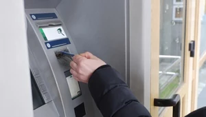 Stracił dostęp do konta w banku. Wszystko dlatego, że nie wypełnił ankiety
