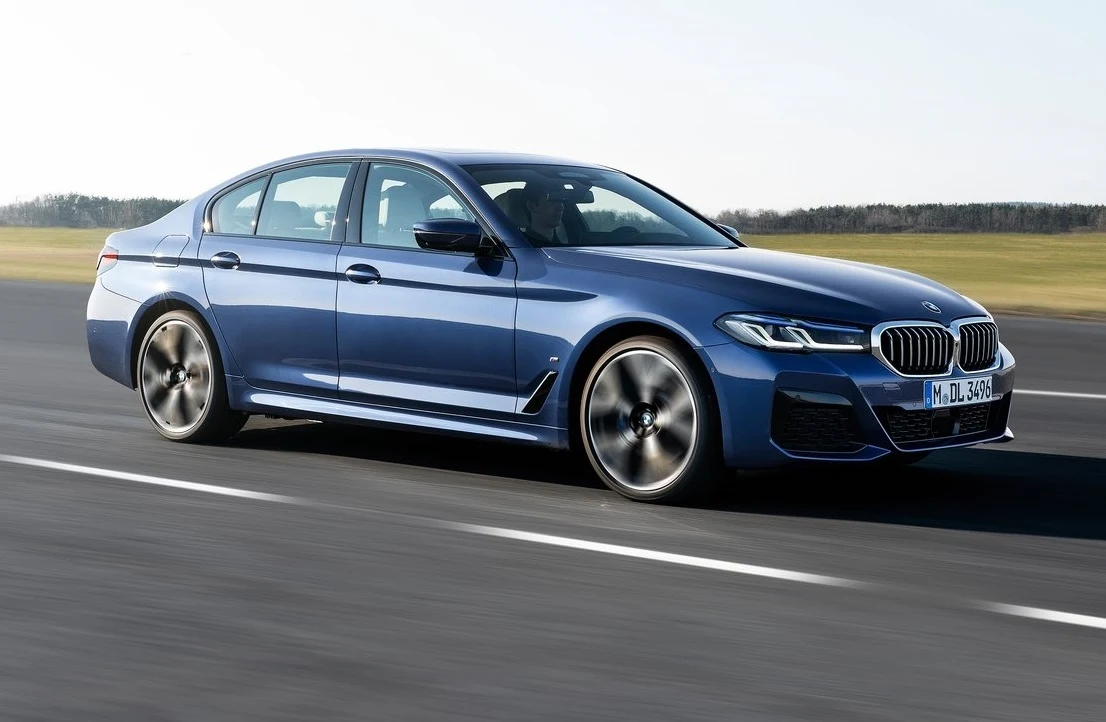 Kierowca BMW serii 5 został skazany na karę około 450 tys. zł za zbyt mały odstęp na autostradzie Kierowca BMW serii 5 został skazany na karę około 450 tys. zł za zbyt mały odstęp na autostradzie