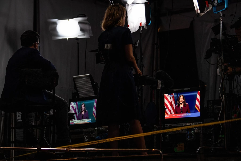 Kamala Harris opuszcza konwencję demokratów w 2020 r. w Wilmington Kamala Harris opuszcza konwencję demokratów w 2020 r. w Wilmington