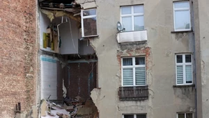 Zawalona część kamienicy w Łodzi