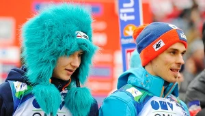 Klemens Murańka (po lewej stronie) i Piotr Żyła w Planicy w 2014 roku