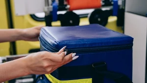 Długotrwałe siedzenie za kierownicą może powodować zastoje krwi w nogach i uczucie ciężkości