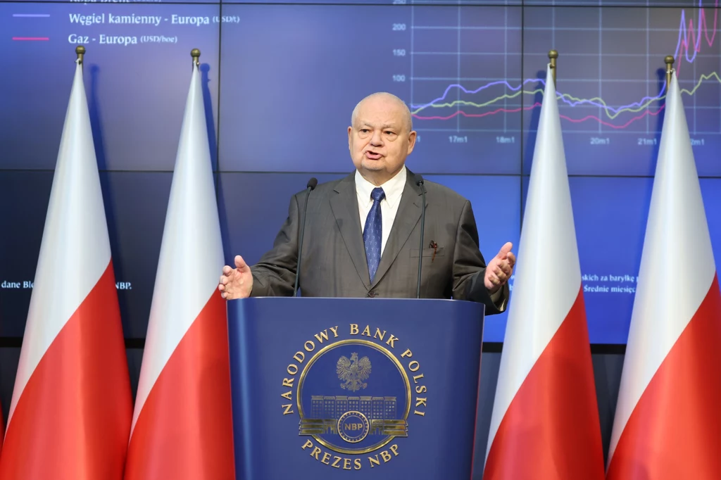 Prawdopodobieństwo kolejnej obniżki stóp procentowych przez RPP przesuwa się na wrzesień - uważają ekonomiści.