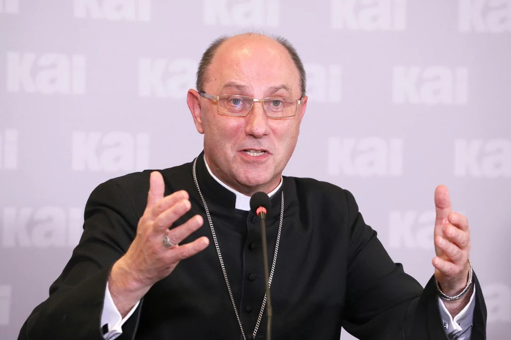 Prymas Polski abp Wojciech Polak krytykuje zmiany w organizacji lekcji religii Prymas Polski abp Wojciech Polak krytykuje zmiany w organizacji lekcji religii