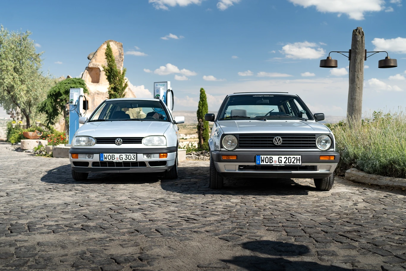 Volkswagen przyprowadził do Turcji wszystkie generacje niemieckiego kompakta.