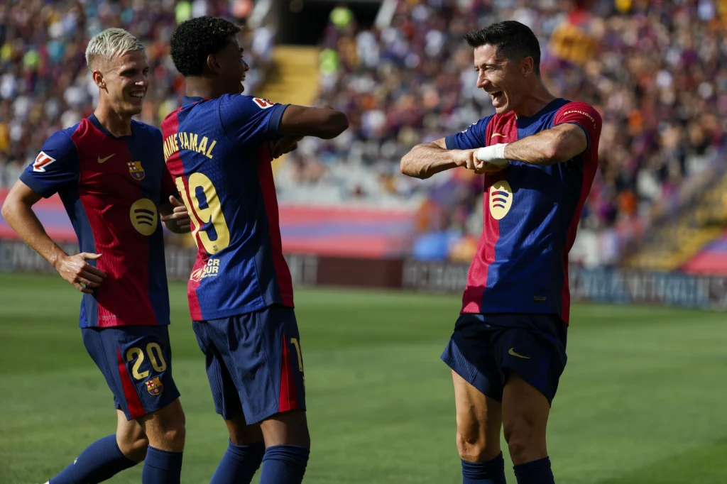 Dani Olmo, Lamine Yamal i Robert Lewandowski Dani Olmo, Lamine Yamal i Robert Lewandowski