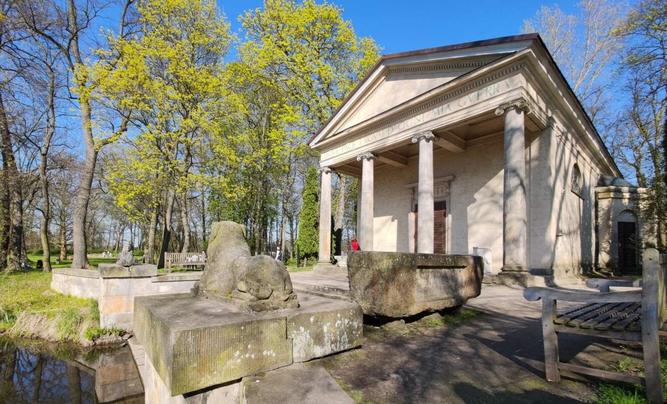 Arkadia Heleny Radziwiłłowej — połączenie mistycznej historii ze zjawiskową naturą