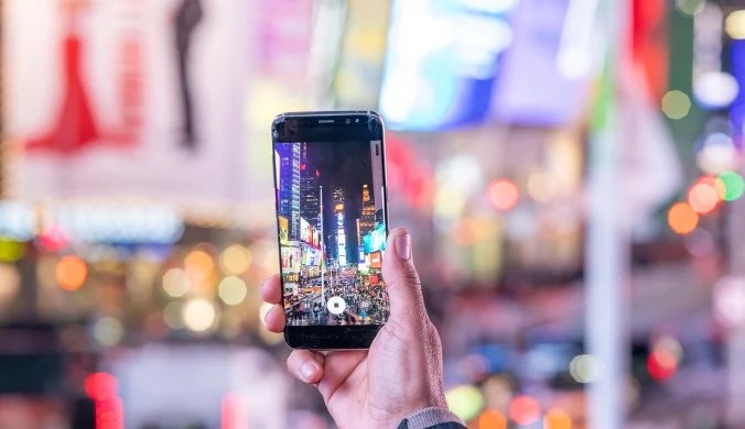 Jaki wybrać smartfon do 1000 zł z dobrym aparatem i baterią? W tym segmencie jest już całkiem przyzwoity wybór. Warto sprawdzić okazje na Black Friday