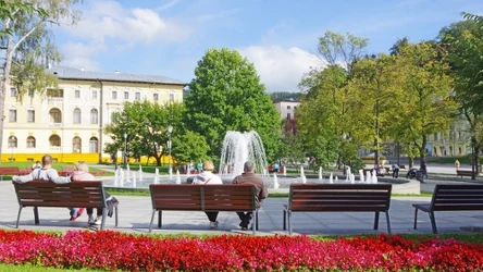 Krynica-Zdrój to najpopularniejsze uzdrowisko w Polsce. O każdej porze roku ma wiele do zaoferowania, również jesienią. 