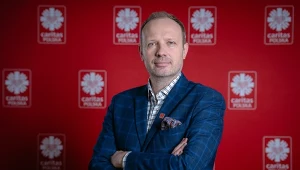 Pilna pomoc dla powodzian, urządzenie pierwszej potrzeby. "Towar deficytowy" 