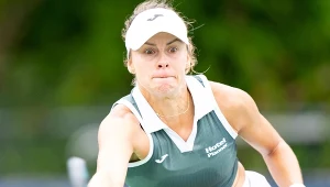 Mecz Linette wznowiony po 4 godzinach. Niespodzianka, była mistrzyni odpada