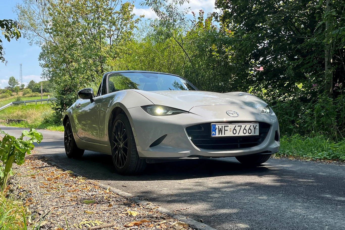 Tegoroczny lifting Mazdy MX-5 jest skromny i skupia się głównie na detalach. Tegoroczny lifting Mazdy MX-5 jest skromny i skupia się głównie na detalach.