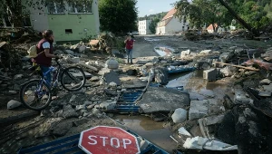 Sprzątanie po powodzi