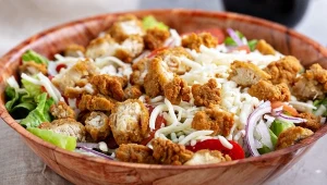 Prestiżowa Sałatka Hollywood. Zupełnie jak z eleganckiej restauracji