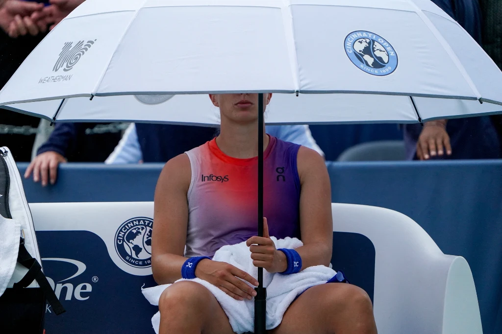 Iga Świątek Iga Świątek zrezygnowała z gry w Pekinie. W rankingu WTA straci tysiąc punktów
