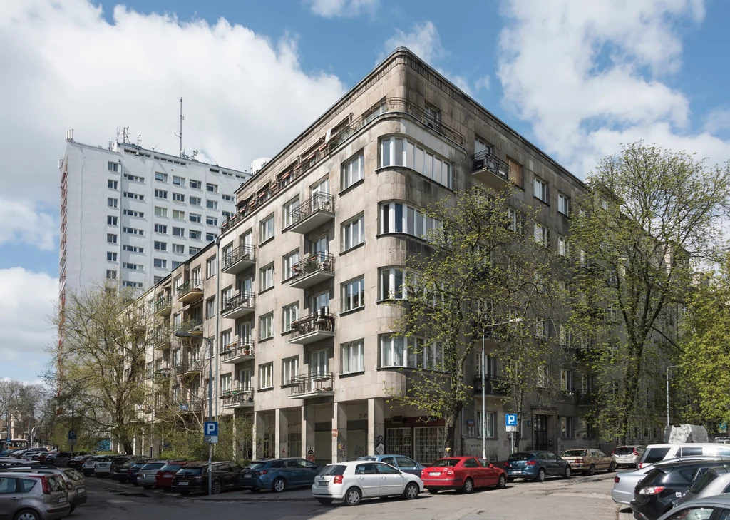 Kamienica przy ul. Chocimskiej 33 w Warszawie