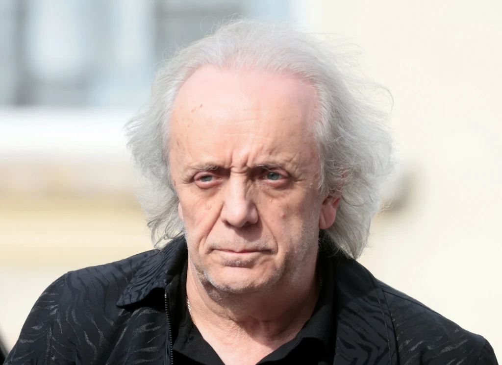 Tomasz Zeliszewski na pogrzebie Felicjana Andrzejczaka. Tomasz Zeliszewski na pogrzebie Felicjana Andrzejczaka.