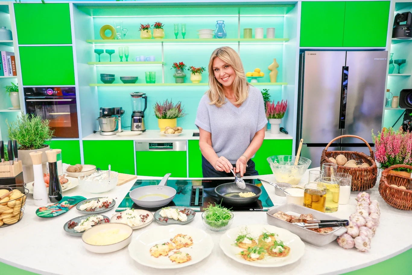 Ewa Wachowicz stawia na wygodne i efektowne stylizacje Ewa Wachowicz stawia na wygodne i efektowne stylizacje