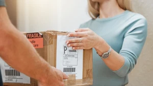 Ile kosztuje InPost, ile Orlen Paczka, a ile Allegro One Box? Sprawdzamy ceny wysyłek w automatach.