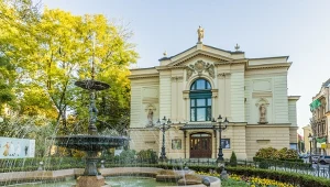 Mówią, że to "Mały Wiedeń". To polskie miasto jesienią wygląda najpiękniej