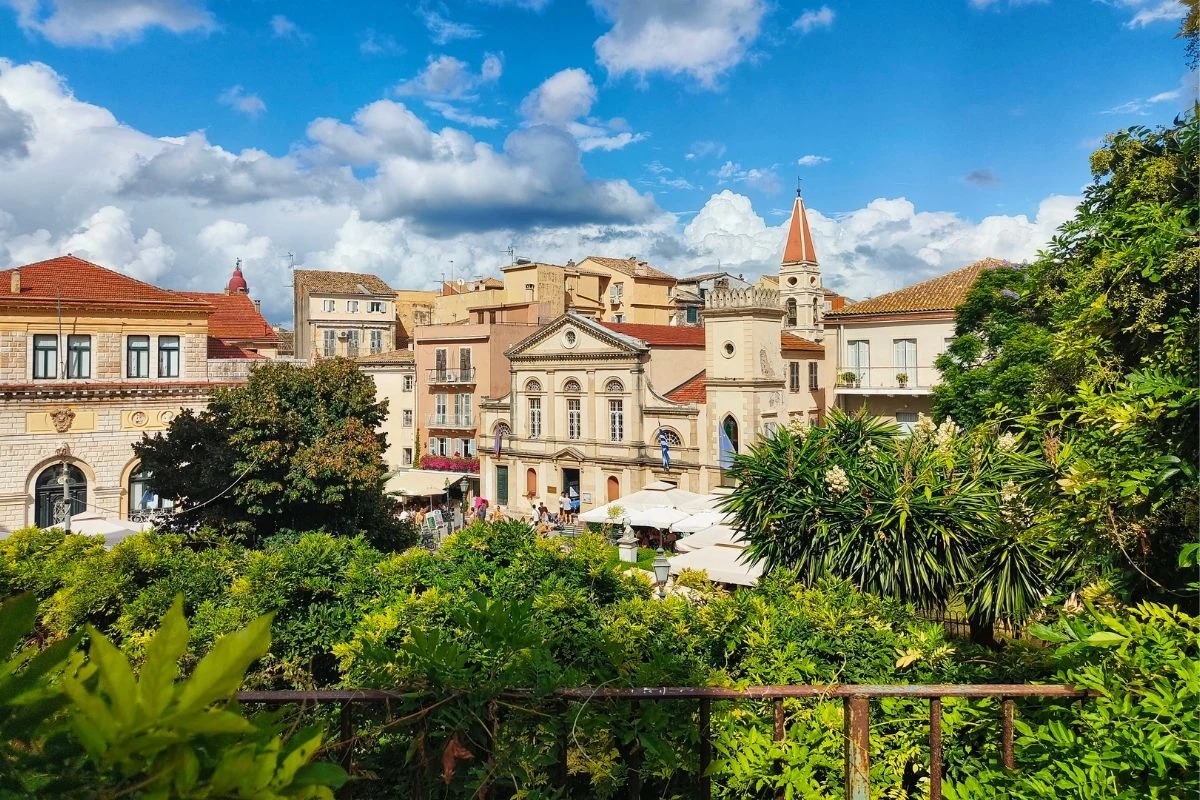 Korfu to wyjątkowo zielone miasto Korfu to wyjątkowo zielone miasto