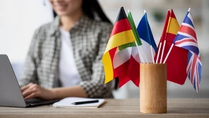 Jedno z najbardziej wymagających zleceń dla biur tłumaczeń stanowi przekład symultaniczny