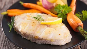 Ta ryba ma mnóstwo białka i wspomaga odporność. Seniorzy powinni jeść regularnie 