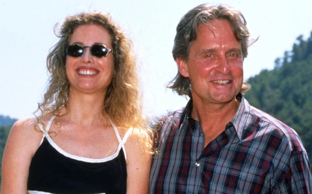 Michael Douglas z byłą żoną Diandrą Michael Douglas z byłą żoną Diandrą