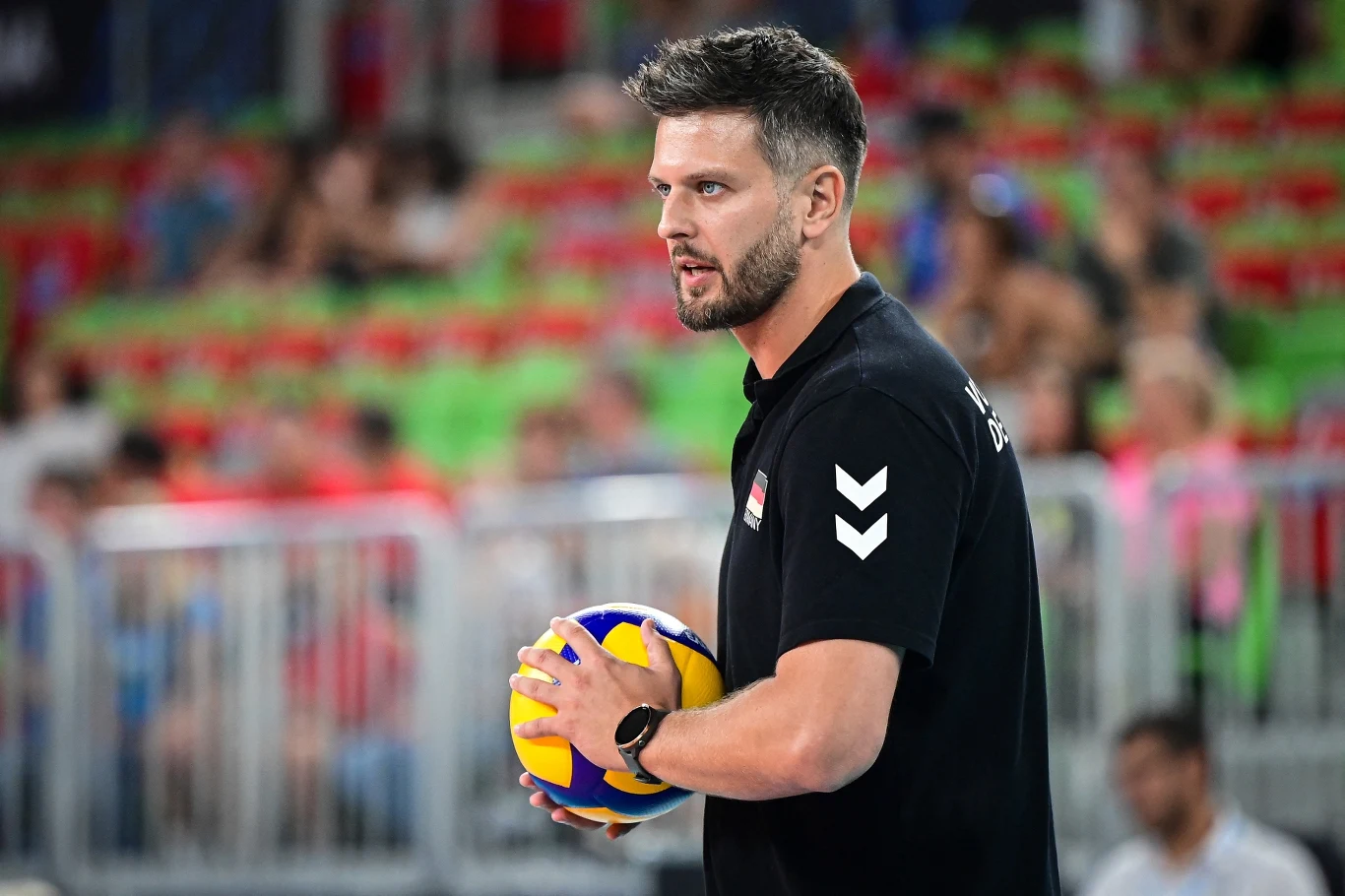 Michał Winiarski w koszulce sztabu reprezentacji Niemiec